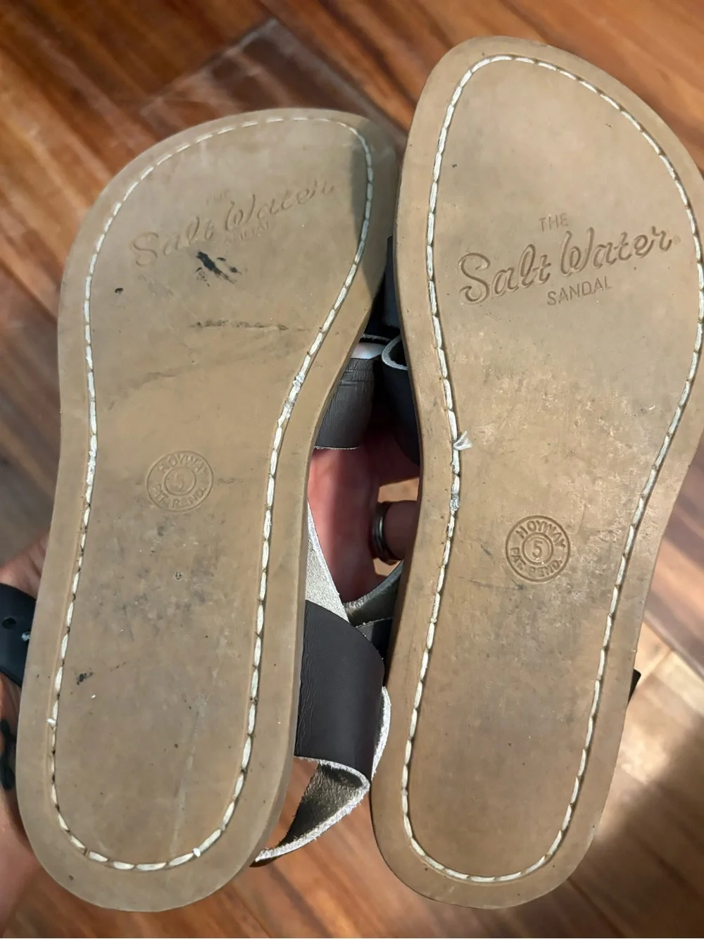 Salt-Water Sandals Original Black Leather Youth Size 5 Fisherman Sandals